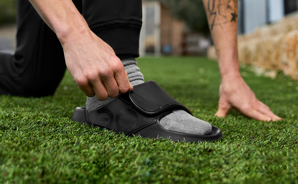 OOFOS OOahh Sport Flex Slide